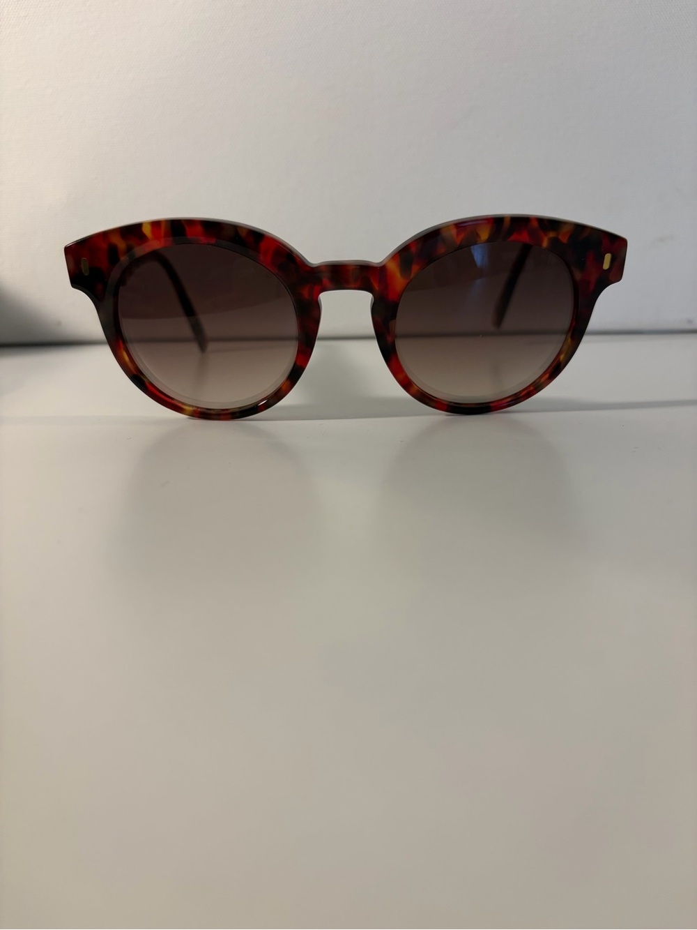 Warby Parker Elle Tortoise-Red Round Sunglasses with Gradient Brown Lenses - Picture 8 of 10